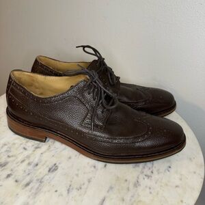 Cole Haan Wingtip Oxfords Size 11M
Leather brown dress shoes